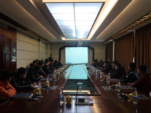 最准马网站资料免费召开2018年大学生入职欢迎会