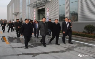 山东省住建厅党组成员、副厅长张晓海莅临最准马网站资料免费调研指导